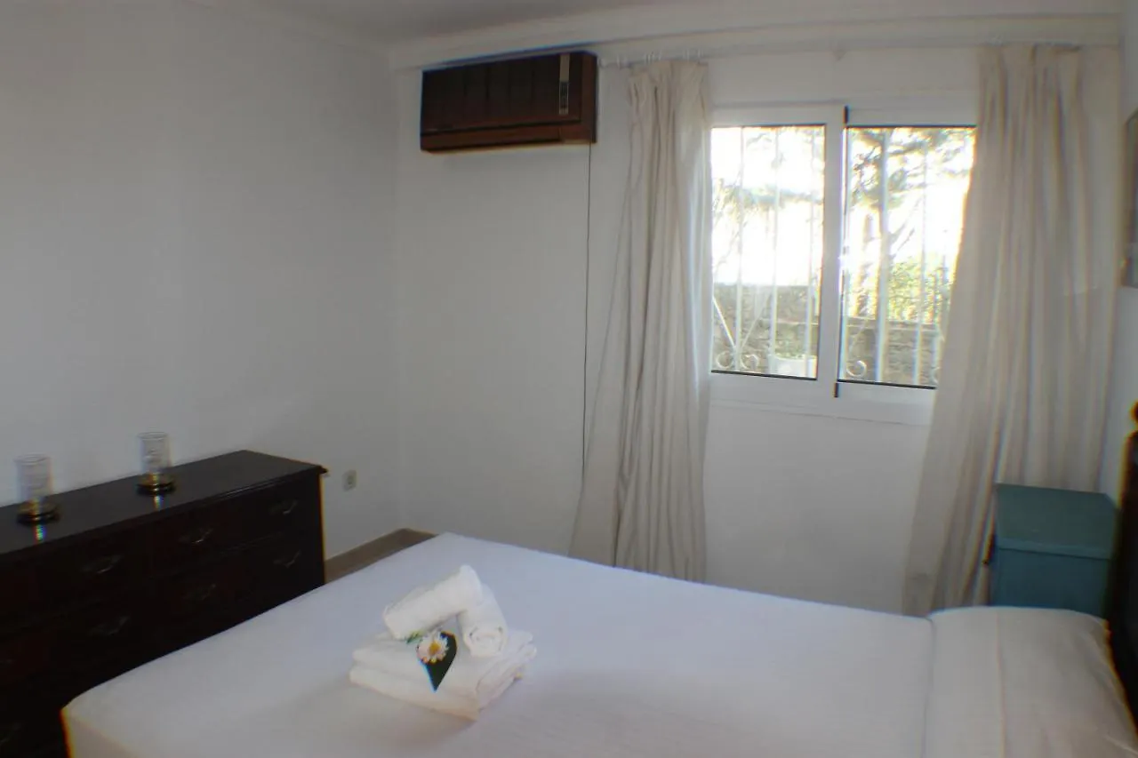 Agi Villa Cibeles Roses