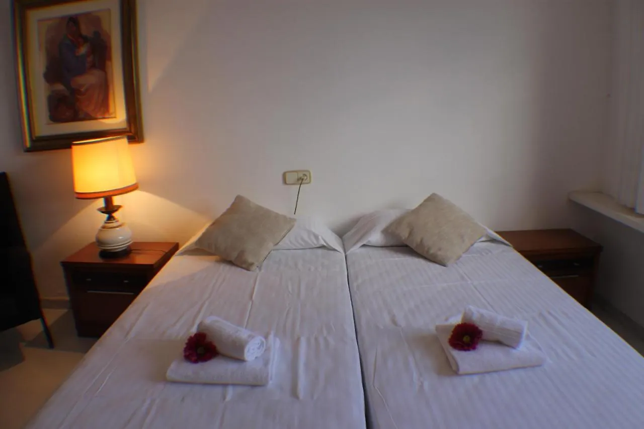 Agi Villa Cibeles Roses