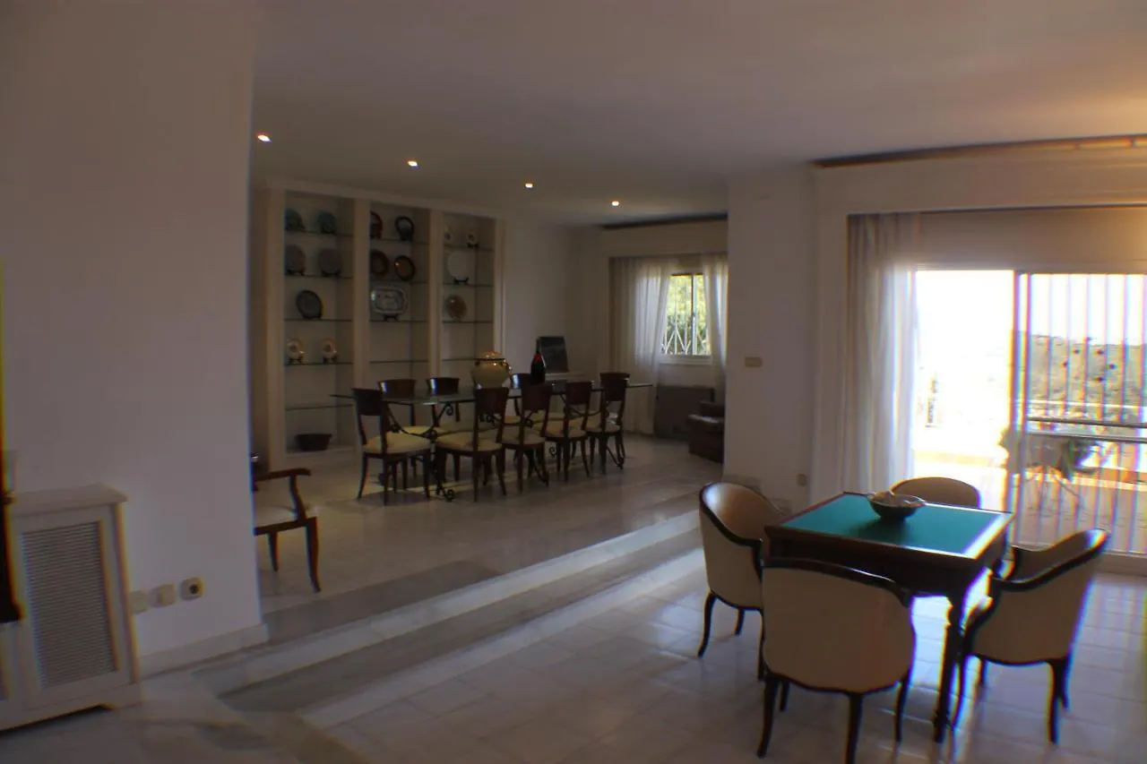 Agi Villa Cibeles Roses